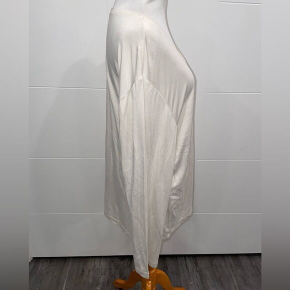 Chicos cream long sleeved v neck shirt size 3 or XL - Picture 4 of 6